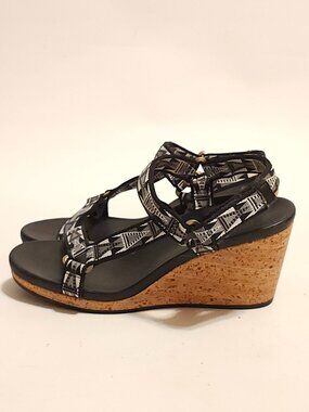 Teva Ysidro Universal Wedge Sandals Black White Pattern Women's Size 7